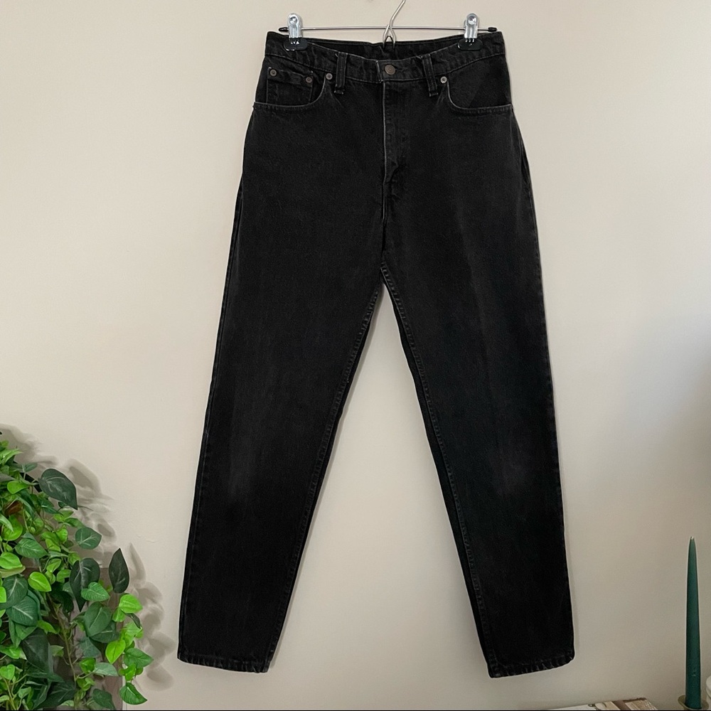 *SOLD* Vintage Levi’s 550 high-rise jeans